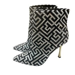 INC International Concepts Rakima Rhinestone Ankle Boots 9M Stiletto Pointed Toe